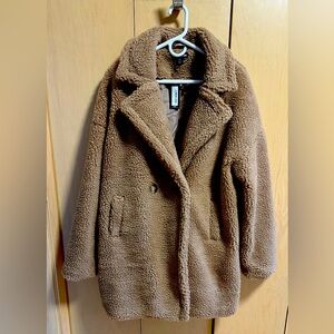 Pretty Little Thing Teddy/Faux Fur Drop Arm Peacoat - NWT